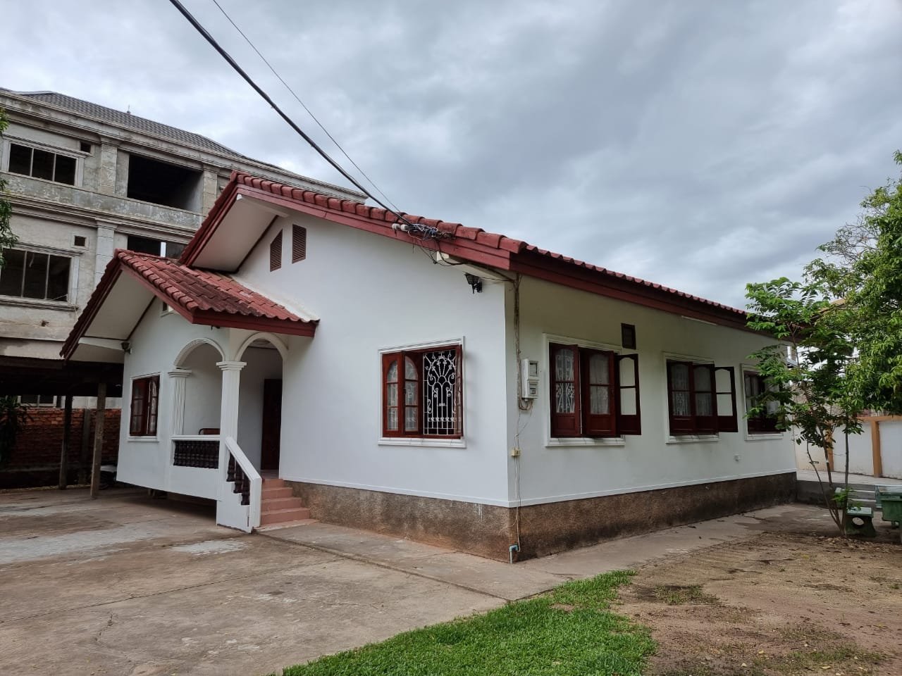 ID 4641 Modernized villa near 103 Hospital and Market for rent