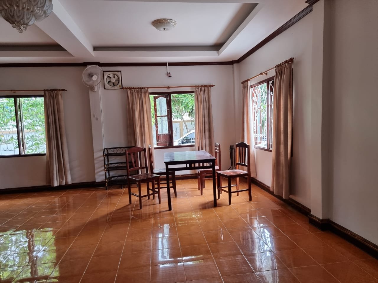 ID 4641 Modernized villa near 103 Hospital and Market for rent