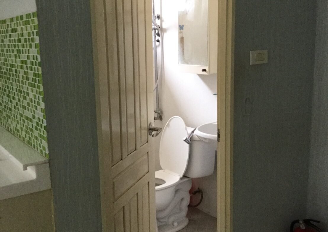1108