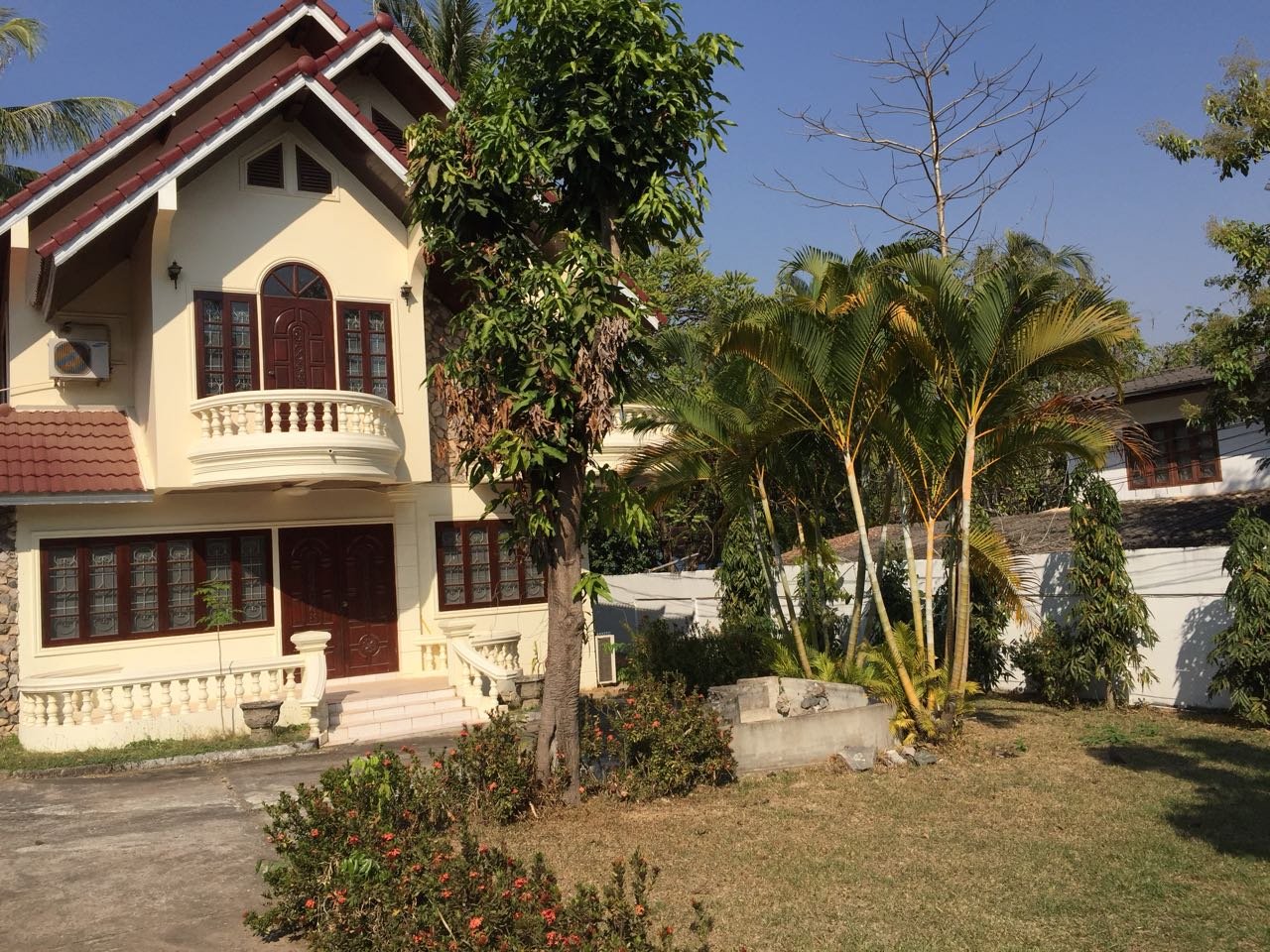 ID: 3922 – Modern house with nice garden for rent in diplomatic area