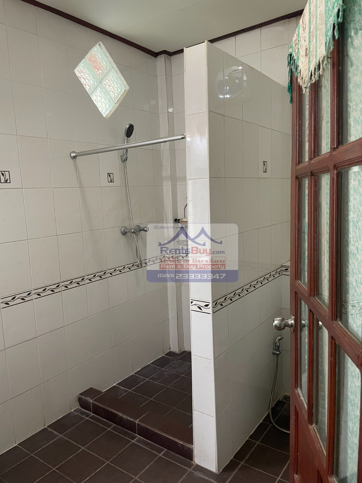 House for rent near VIS area14 ID: 3489 – Lao style house with fully furnished for rent in diplomatic area