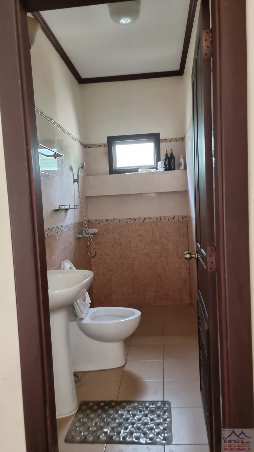 4678 – Modern house in diplomatic area for sale