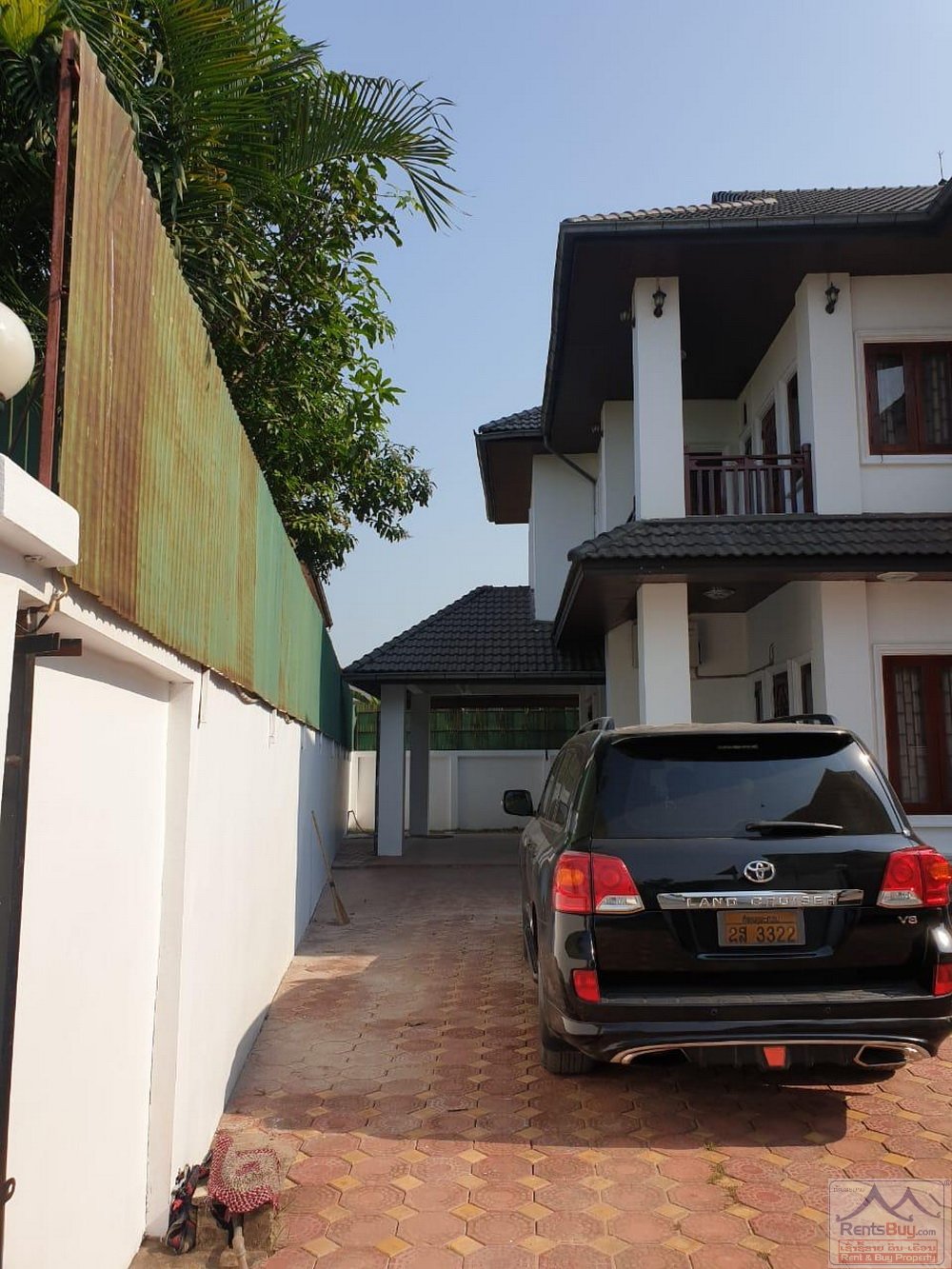 laomodernhouseforrent18 4670 – Another Lao modern house in expat living community near Sengdara Fitness Center