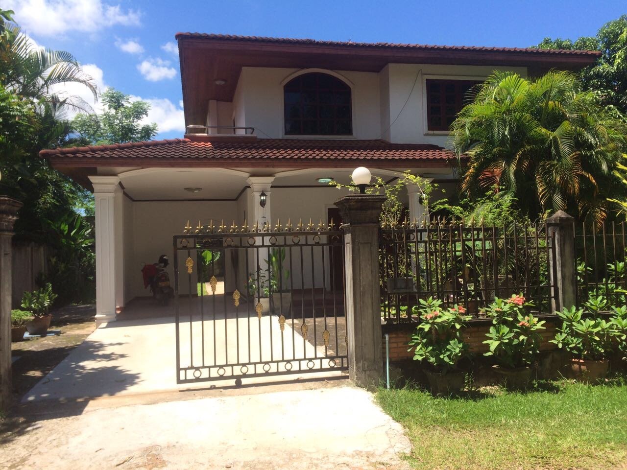 ID: 3780 – Pretty house in town near Dondeng Inter Golf for rent