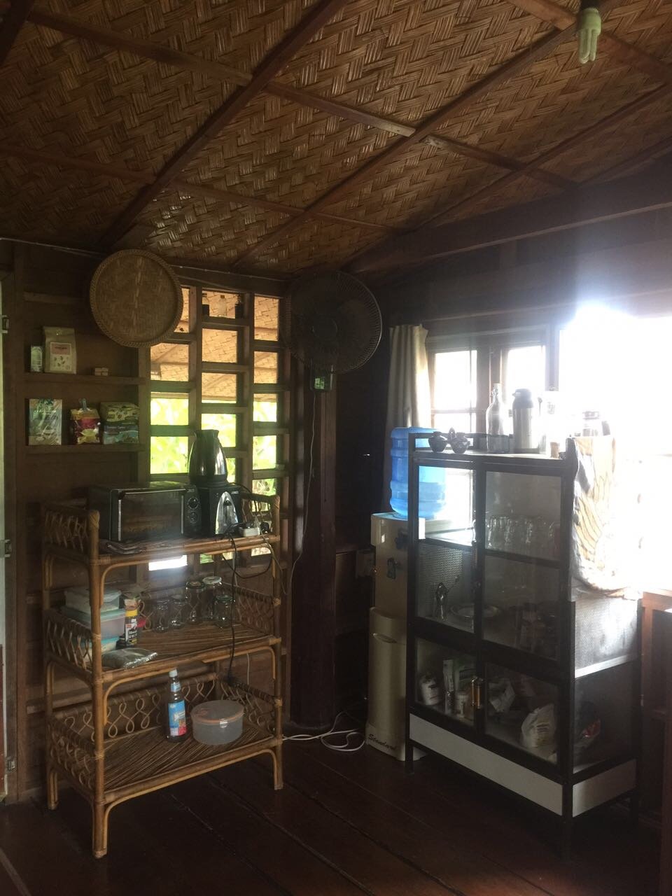 ID: 3772 – A lovely Lao style house near Embassy of Thailand for rent