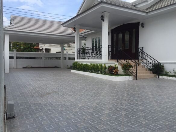 ID: 3724 – Modern house with swimming pool and near Joma cafe 2 (Phonthan) by pave road for