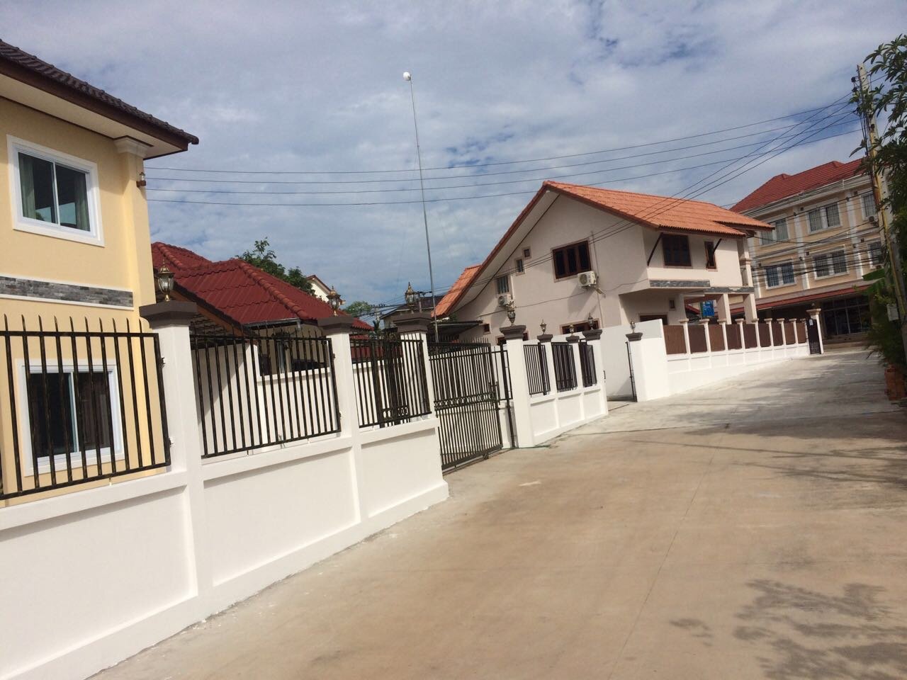 House-for-rent-Sisattank-Vientiane_05 ID: 3812 – New modern house with large garden and near 103 Hospital for rent
