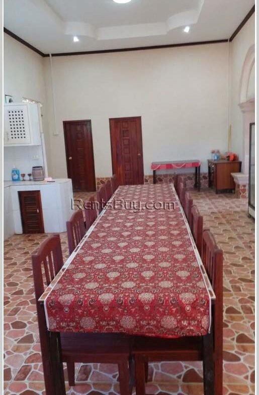 515