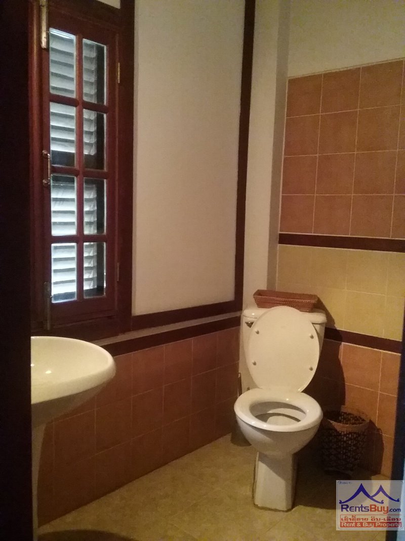 HouseforrentSikhottabongVientiane07 3752-Beautiful house with large garden in prime location near Mekong River for rent