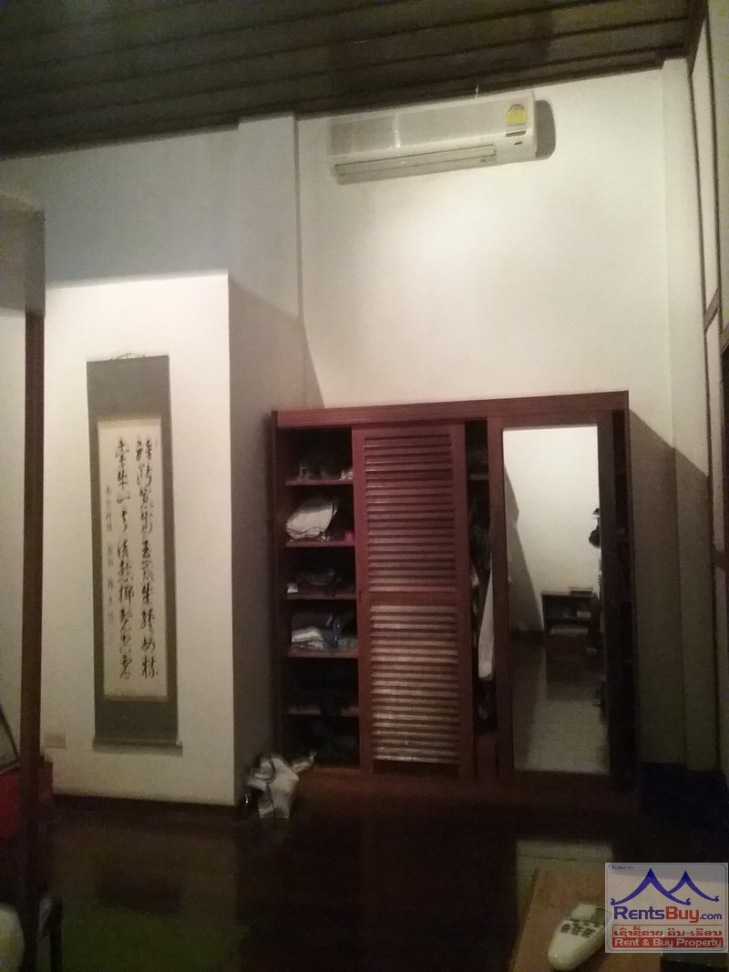 HouseforrentSikhottabongVientiane09 3752-Beautiful house with large garden in prime location near Mekong River for rent
