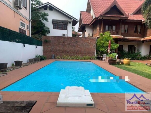 4688-Lao style house with a swimming pool for rent in Khoknin Village Sisattanak