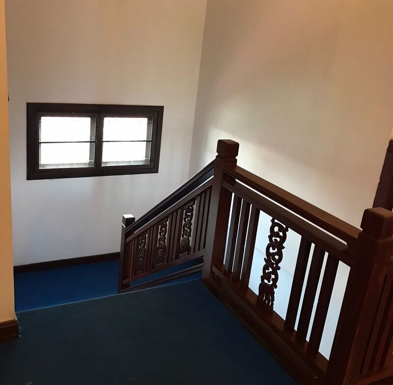 800