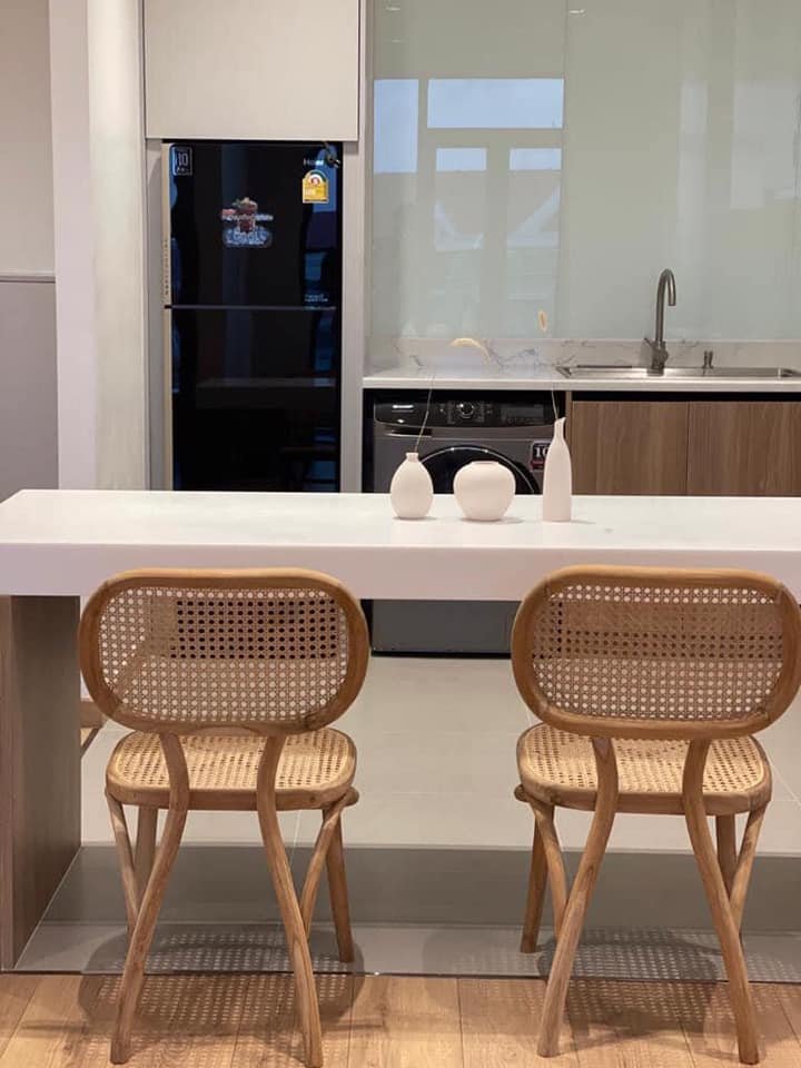4712-Beautiful Modern and Minimal Apartment in Vientiane City Center for rent.