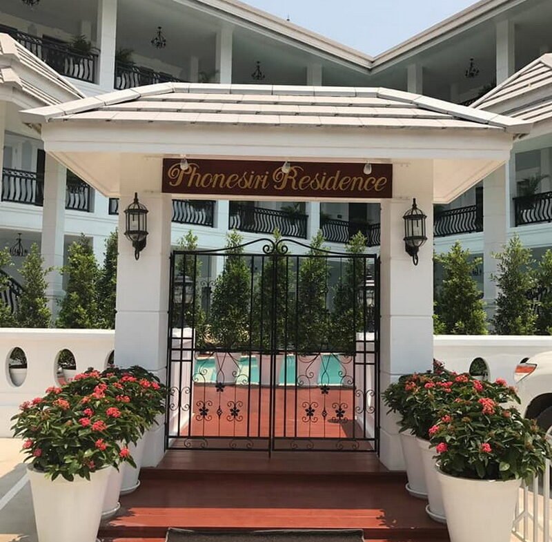 800