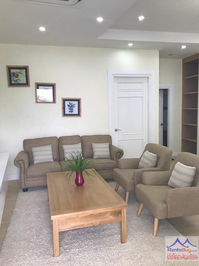 Patuxay12 4704-Modern and beautiful Apartment for rent in the center of Vientiane Capital