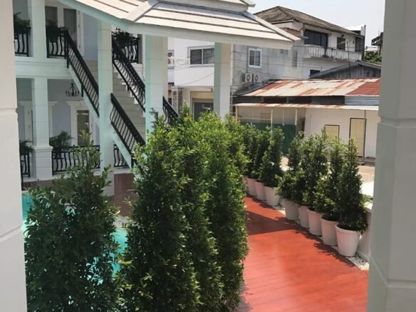 4704-Modern and beautiful Apartment for rent in the center of Vientiane Capital