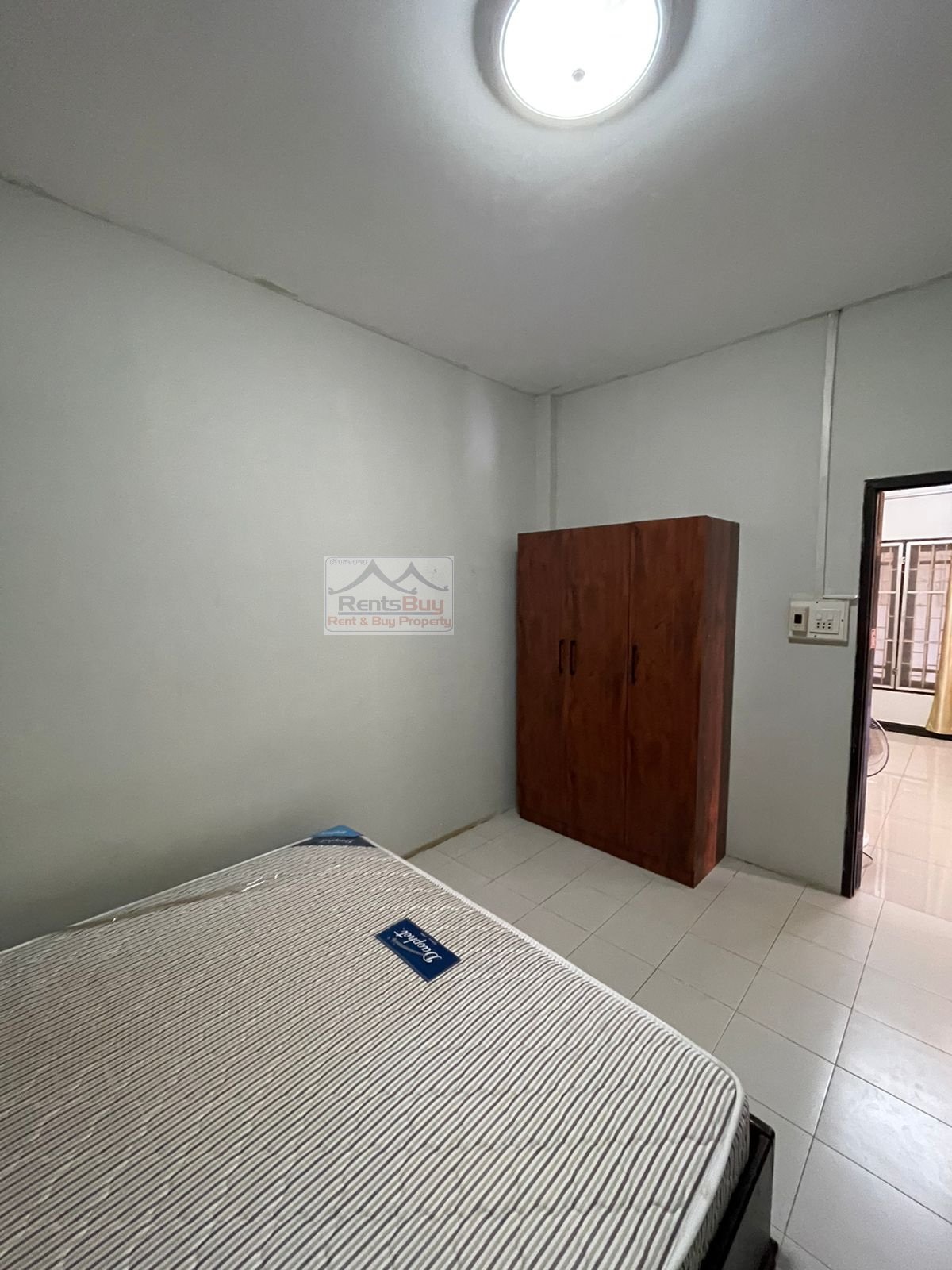 ID: 3650 – The villa by concrete road and near Lao American College