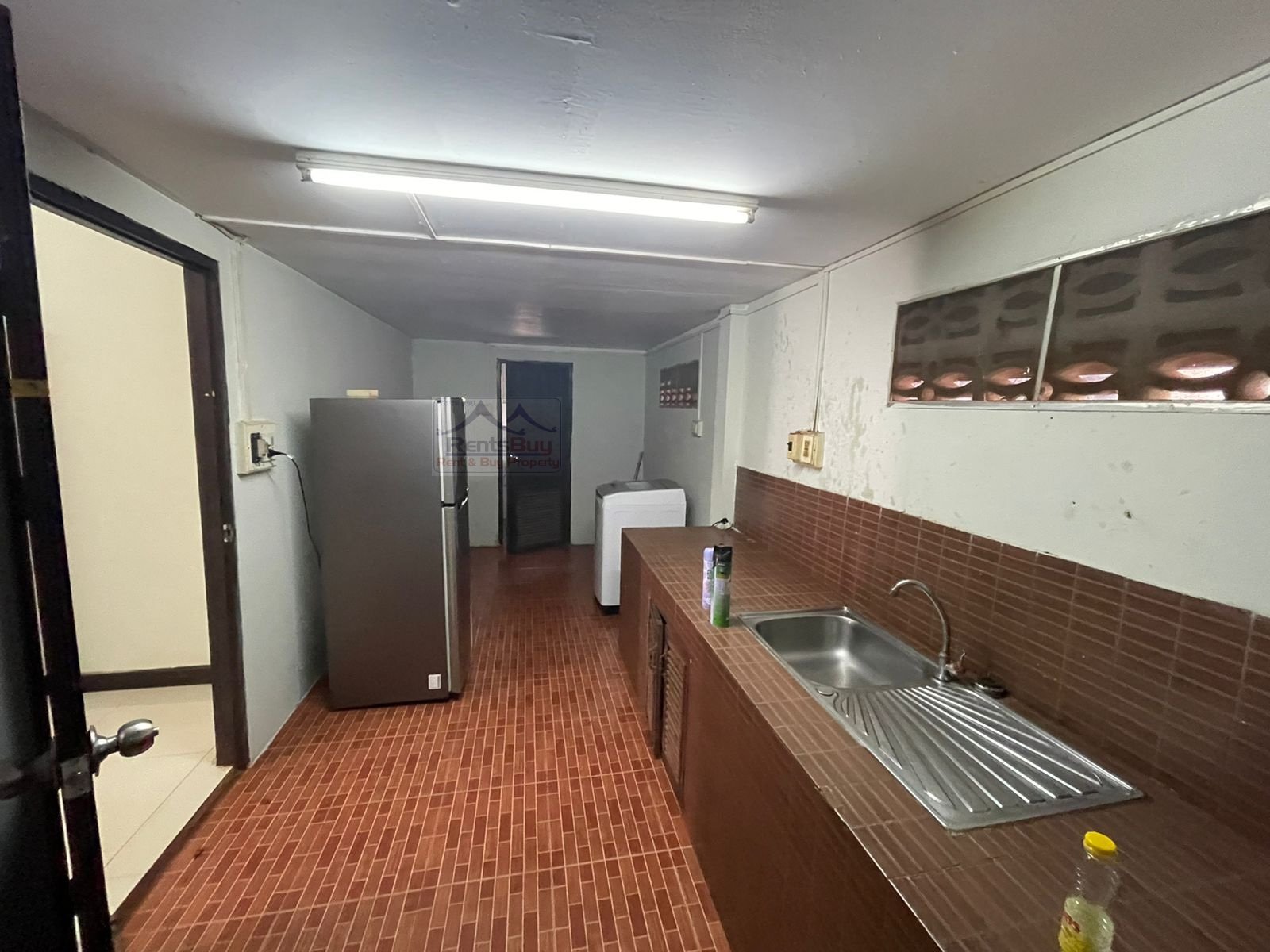 ID: 3650 – The villa by concrete road and near Lao American College