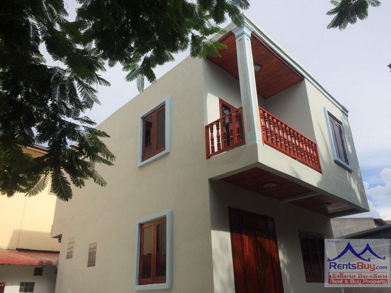 800