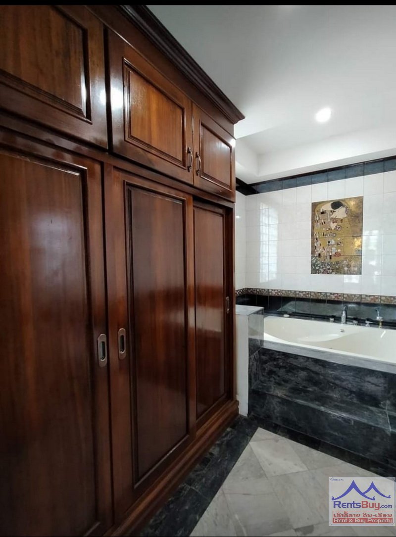 4772-House for rent in Sisangvone Village, Saysettha District near Thatluang Square