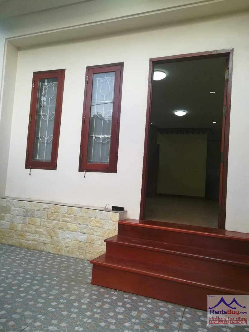 3703-Modern house for rent in the City Center near Patuxay Park