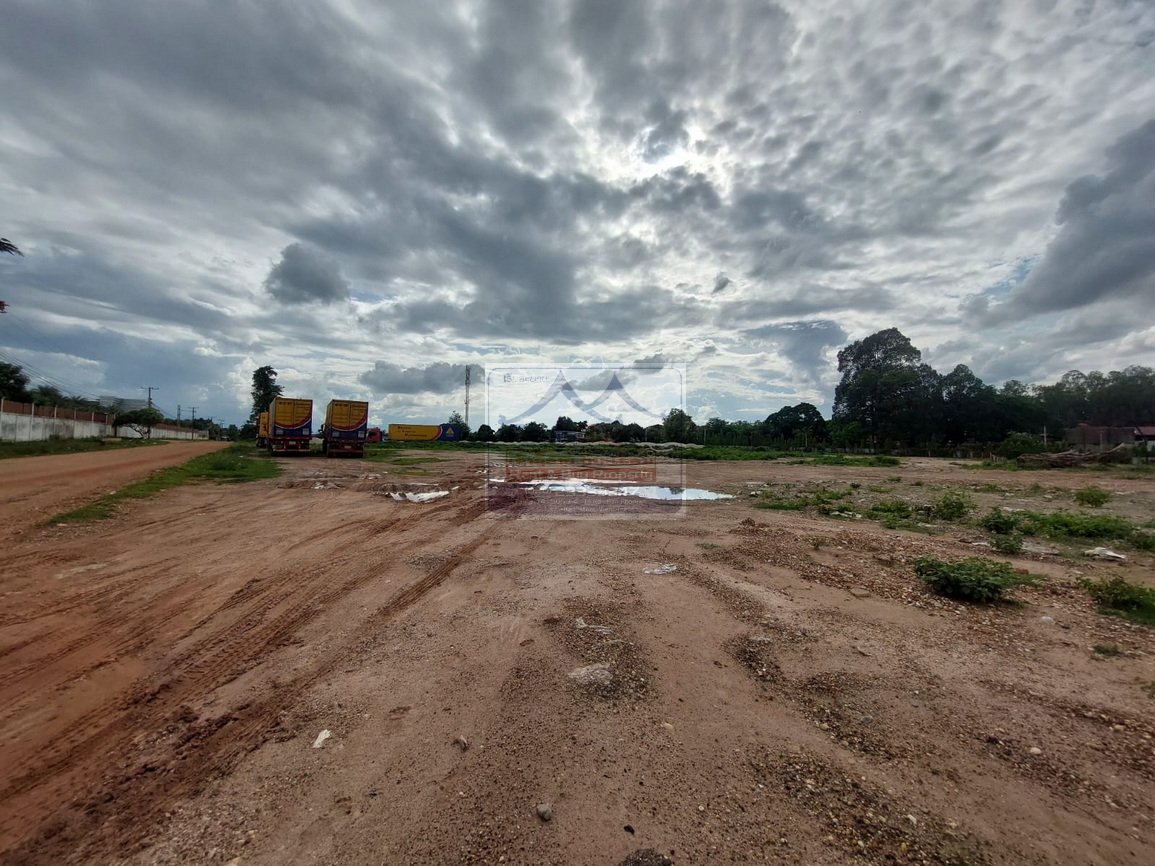 lanndforsale05 1564-Vacant Commercial Land by Thaduea road near US Embassy for sale