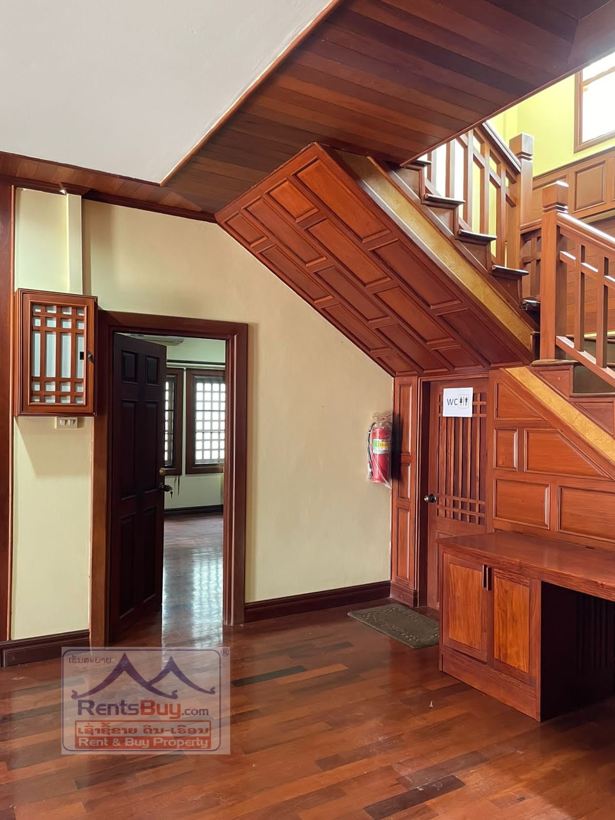 Modern house7 238-Beautiful house for rent nearby Wattay International Airport
