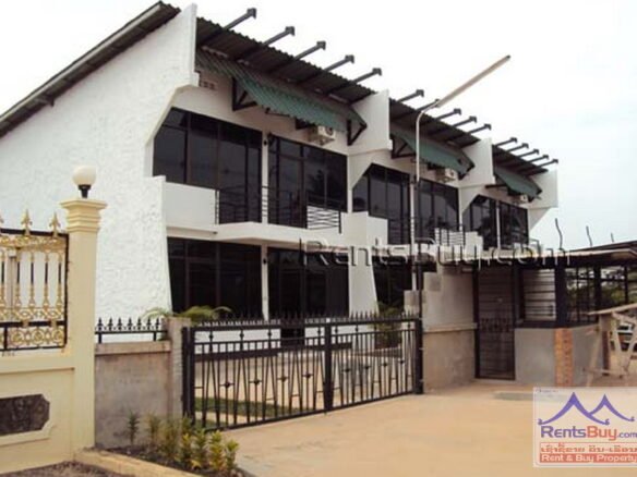 692-Brand new apartment in Phonsinuan near Sengdara Fitness Center