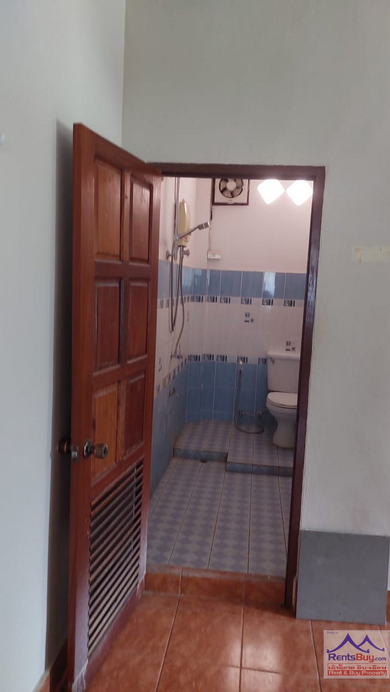 4836-Villa for rent in Phosay Village Sisattanak near Suanmon Market
