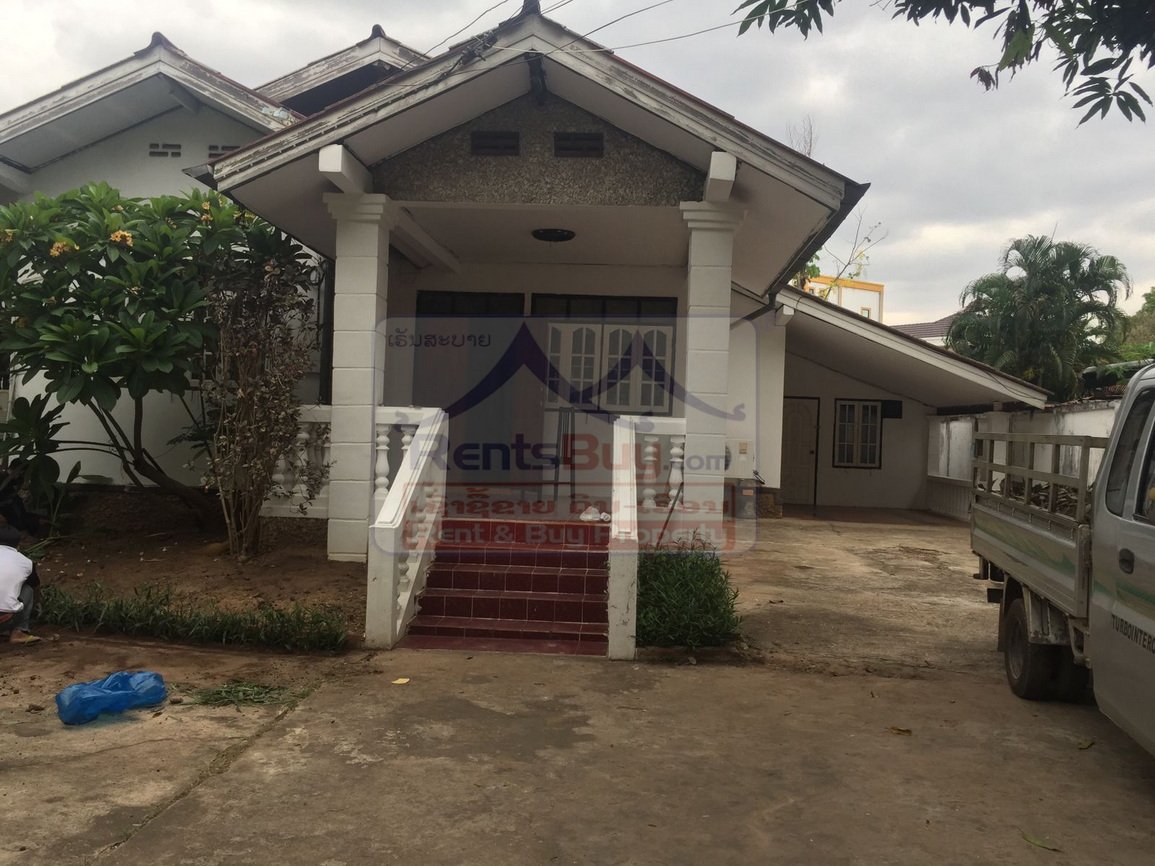 2518 – Small vila in quiet area near Sengdara fitness center