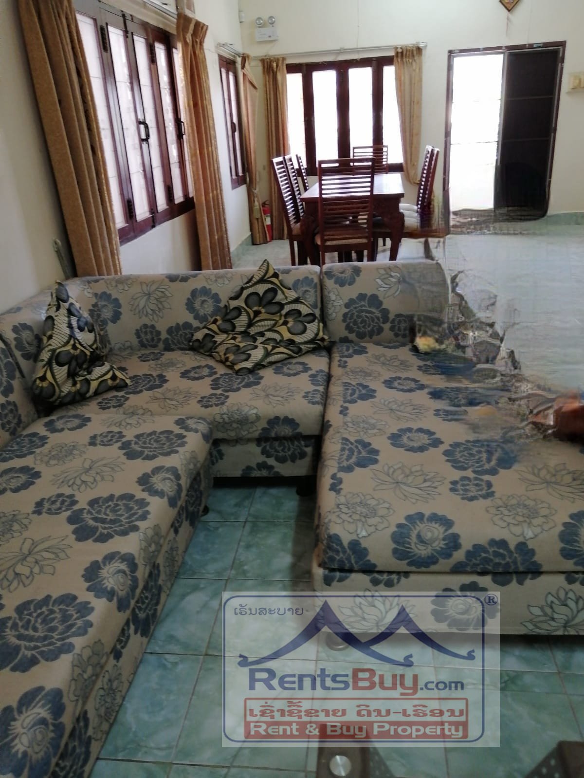 1066-Charming villa house near Australia International School for rent.