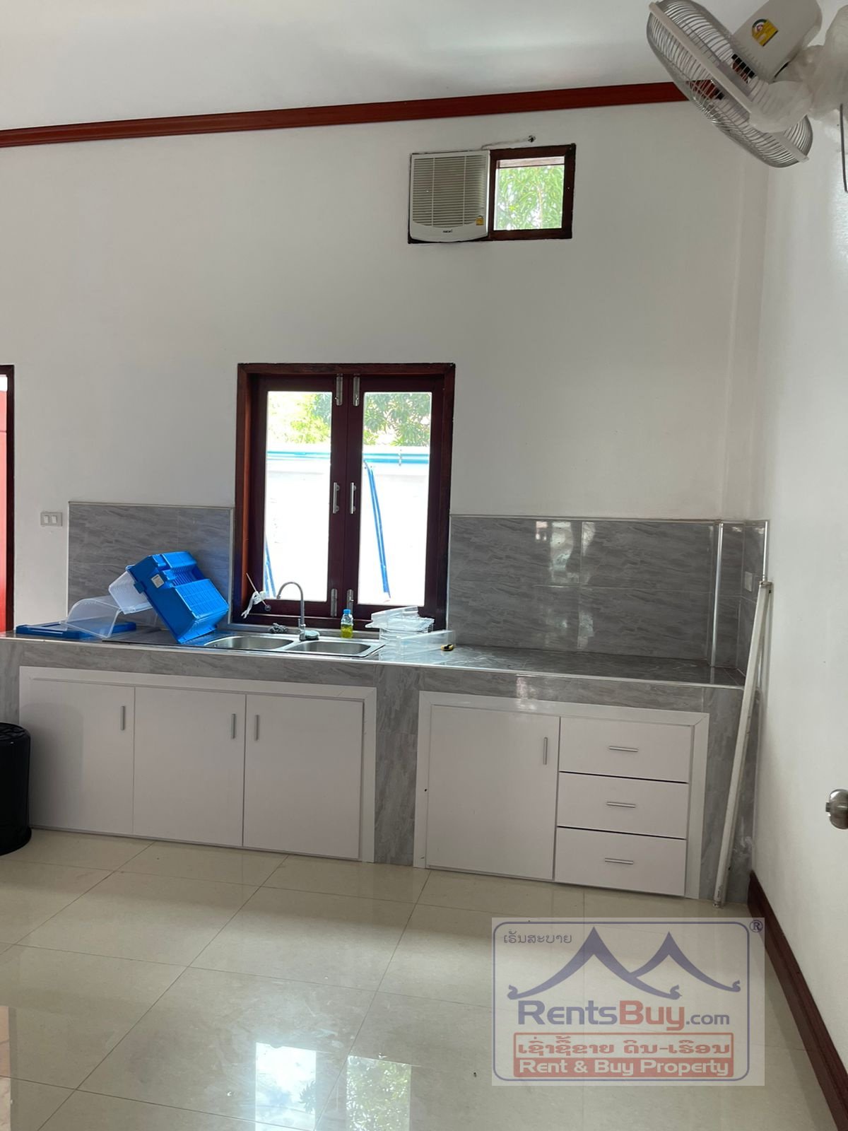 4911-Townhouse with a nice design in expat community for rent