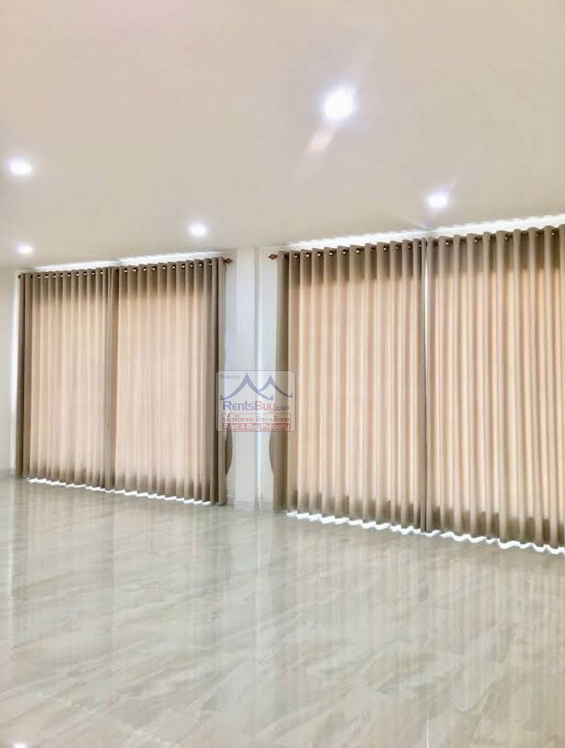 4952-Brand new beautiful house with fully furnished behind international hospital – Kasemrad
