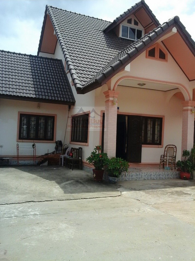 House-for-rent-Sisattanak-Vientiane-Lao_05 2634-The beautiful one and half floor villa house for rent near Russian Embassy
