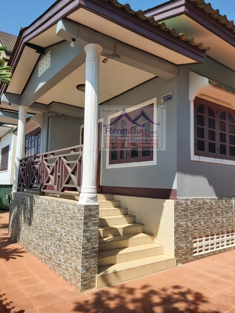 4939- Low price cozy villa house near Airport for rent