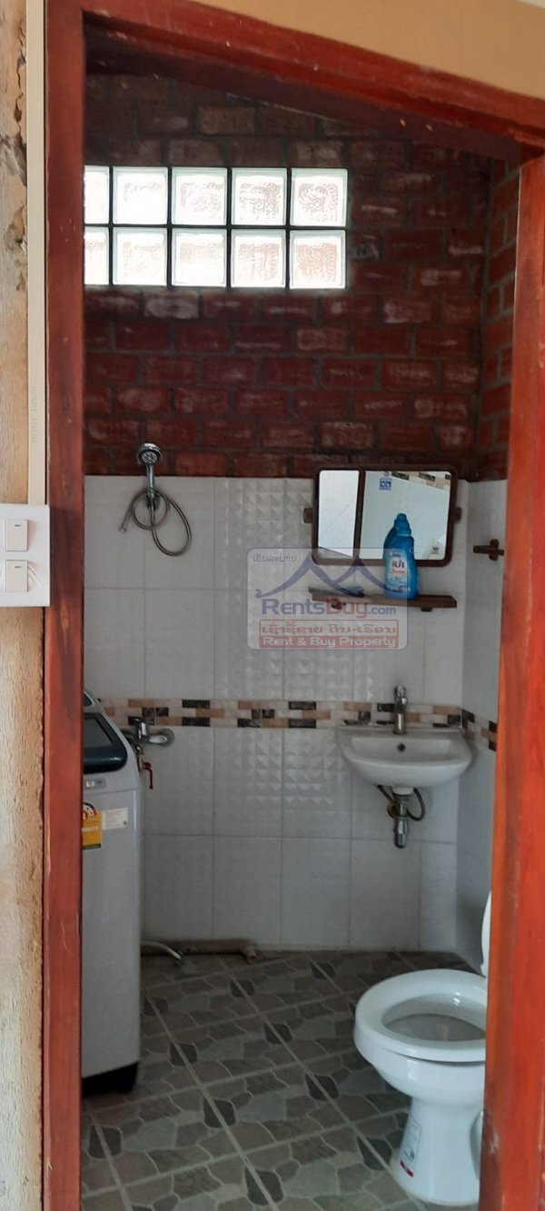 5013-The beautiful classic 4 bedroom house close to Chinese Community