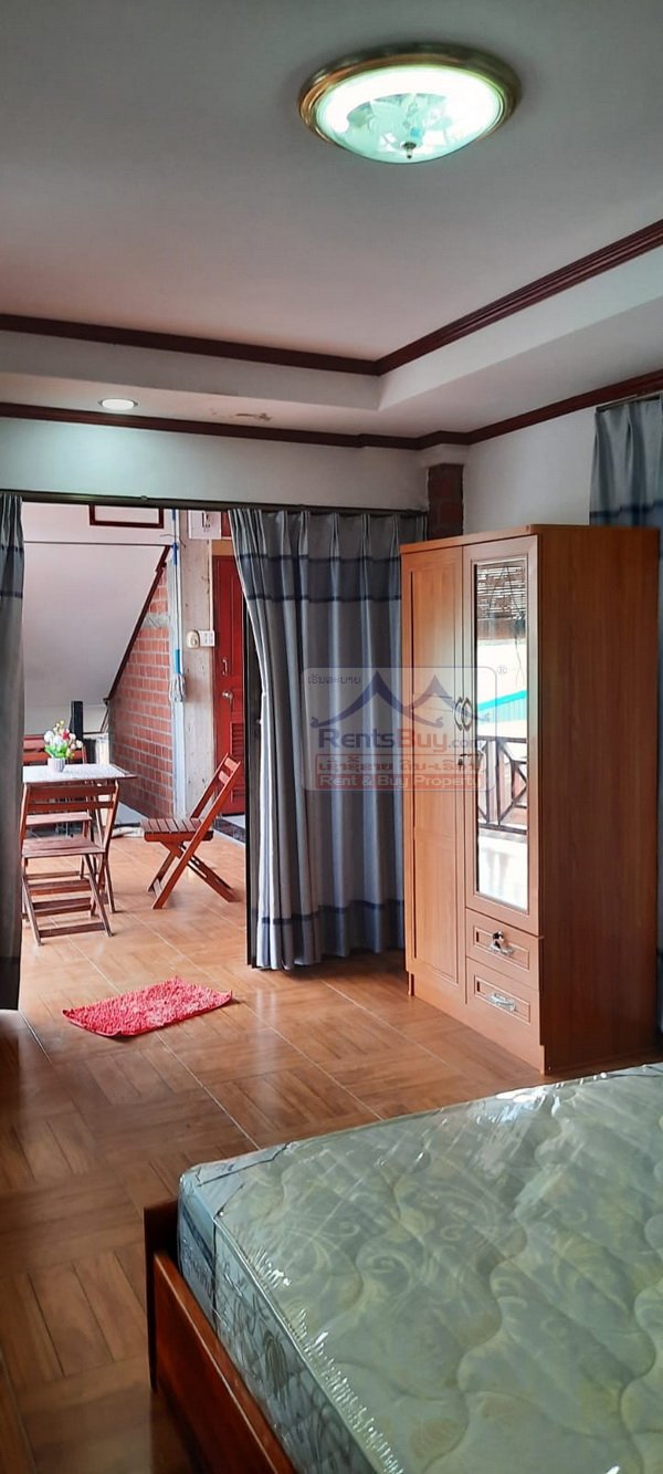 5013-The beautiful classic 4 bedroom house close to Chinese Community