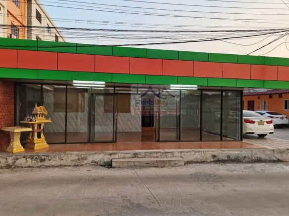 5001- The beautiful shop house close to secondary main road (concrete road) near Thongphanthong Market
