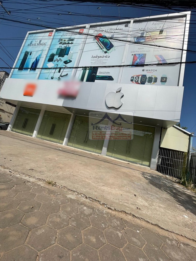 4998-Nice shop house for rent close to the Wattay International Departure Hall.