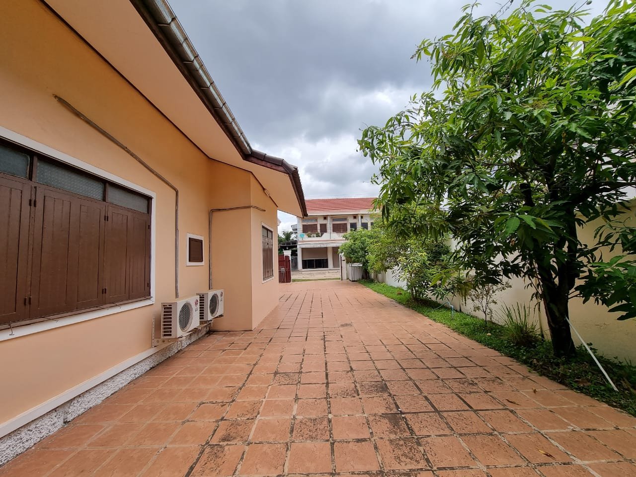 1.5 5059-Villa house for rent in Phonsavanh village, Sisattanak District