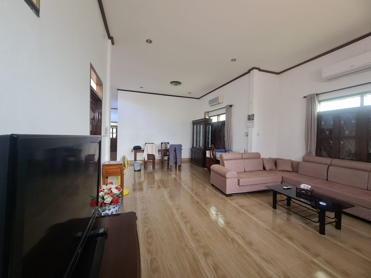 3 5059-Villa house for rent in Phonsavanh village, Sisattanak District
