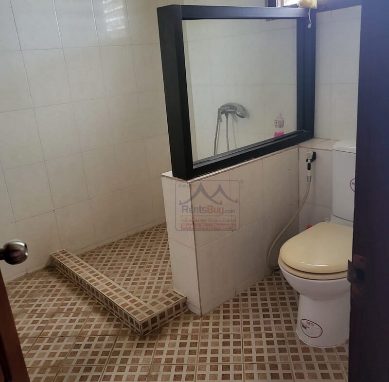 800