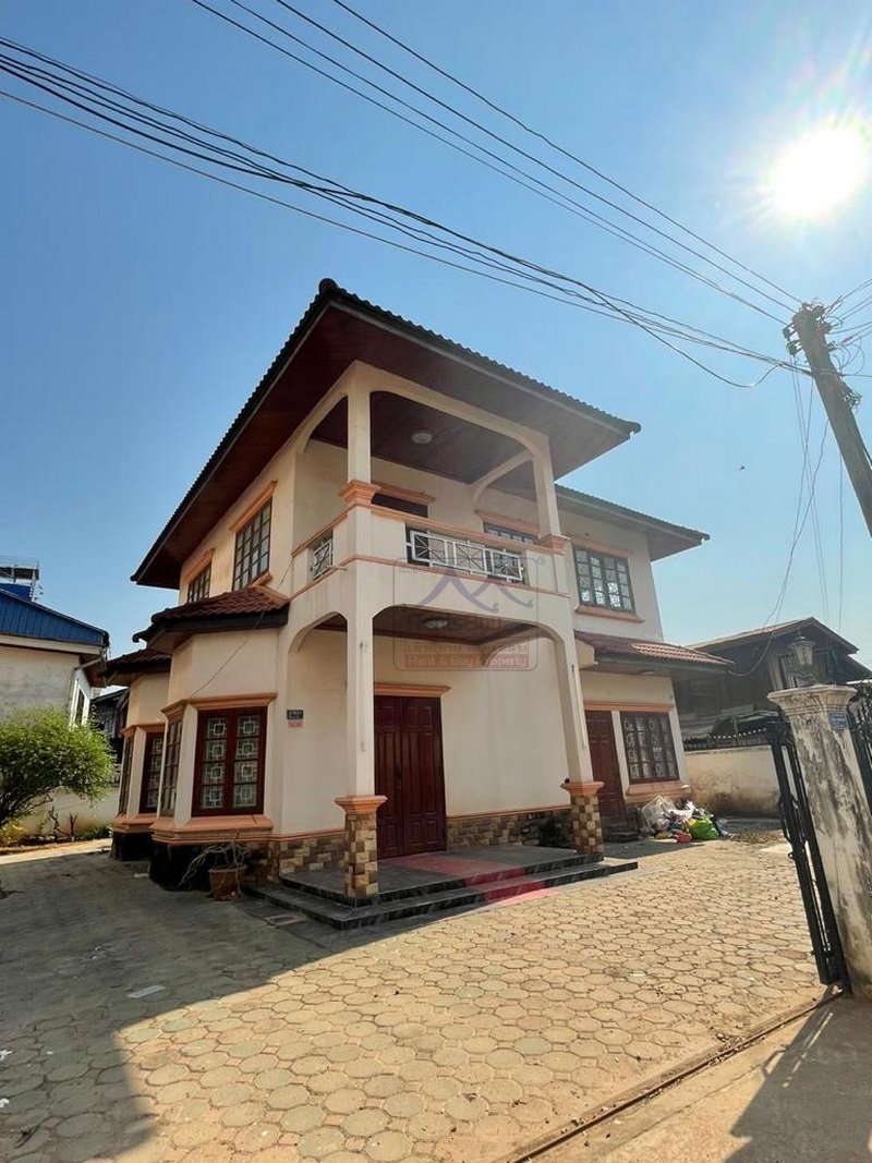 houseforrent5 5205- Modern Villa house near Donchan Palace Hotel for sale
