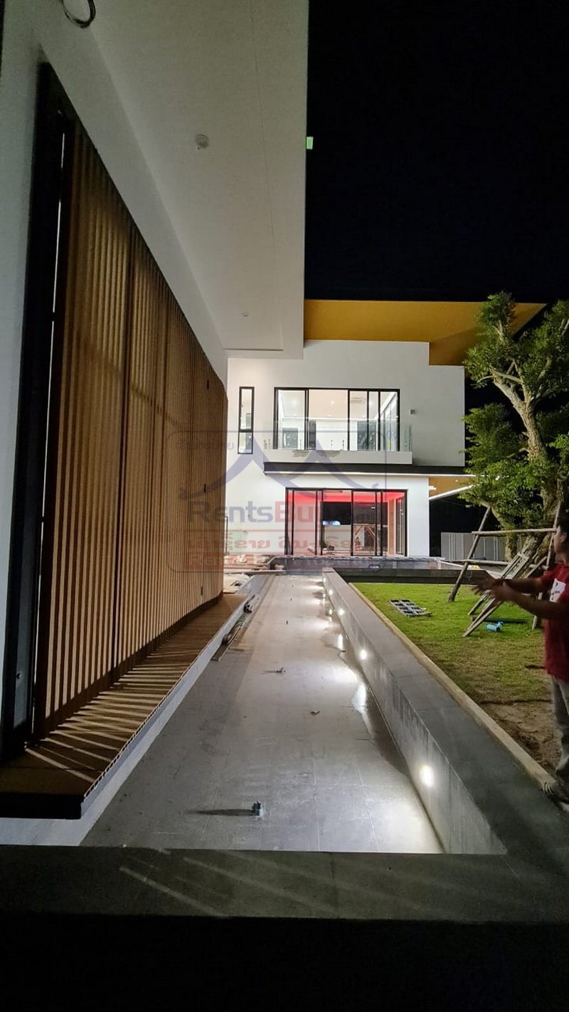 5291- Luxury Modern house near Sengdara Fitness Km 6 for rent