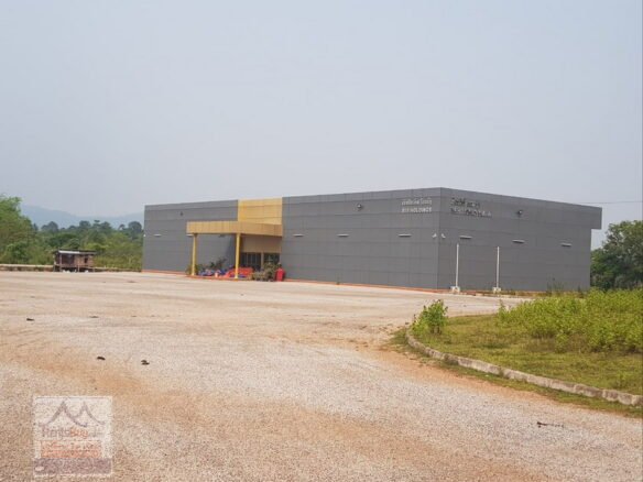 5425-Warehouse Shop in Phonhong District for rent.