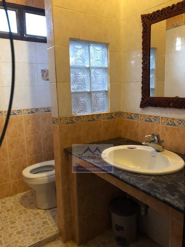VillaHouseWatnak08 5559-Lao Style Villa House with Garden for rent