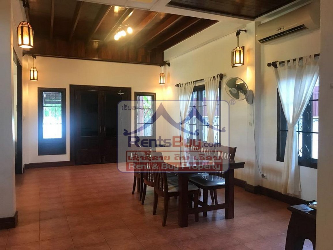renthouse03 5559-Lao Style Villa House with Garden for rent