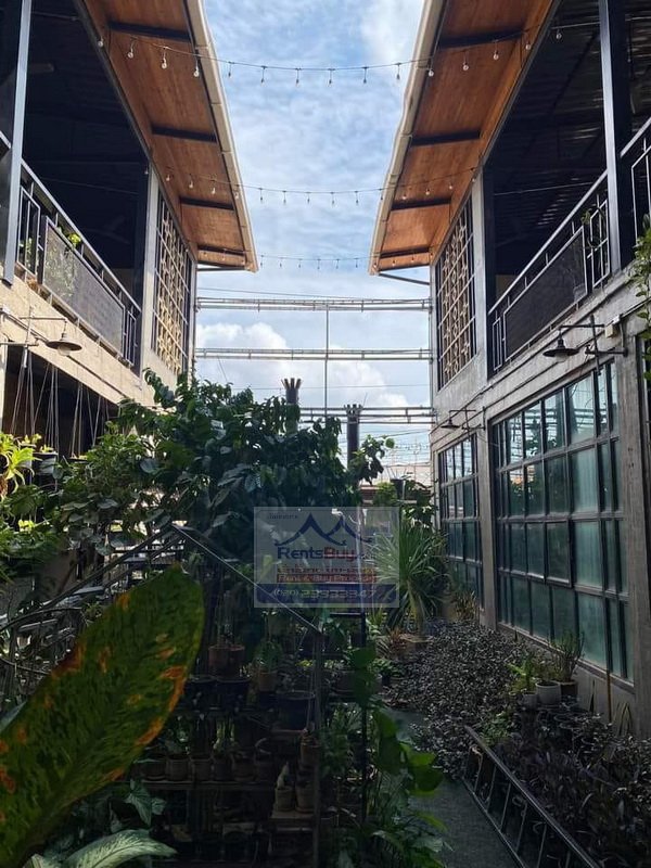 5634-Former Restaurant by main road Near Lao Itecc Mall for rent.