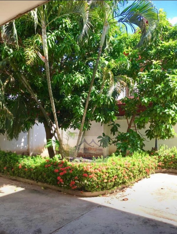 Thongkangrent03 5614-Modern Style House with Green Garden in Diplomatic Area for rent.