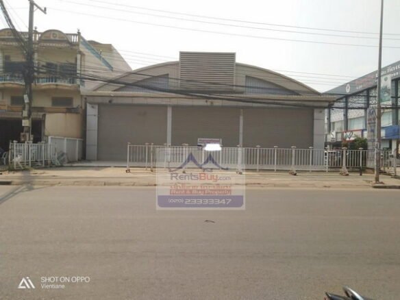 5633-Warehouse for rent Near Thatluang Stupa for rent.